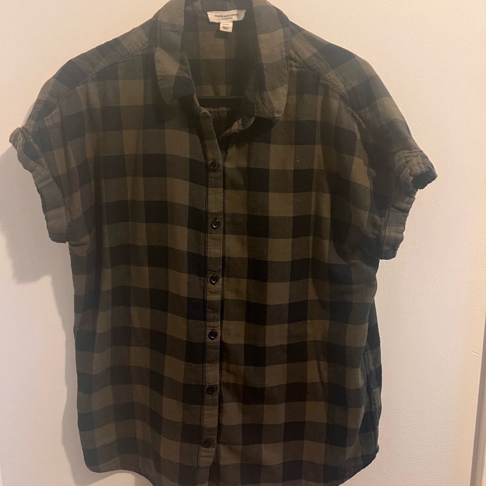beachlunchlounge Women’s Casual Black and Green Plaid Shirt